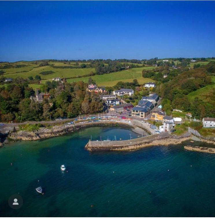 Glandore Mews Situated In The Picturesque Village Of Glandore Exteriör bild